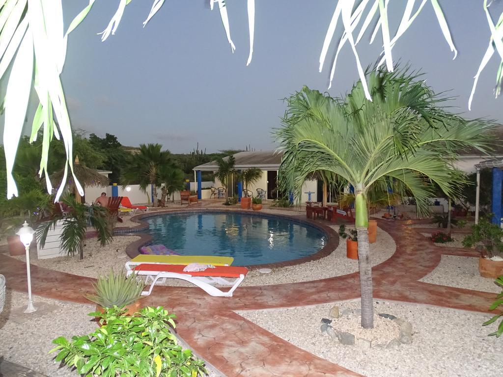 Hacienda Wayaca Apartments Oranjestad Esterno foto