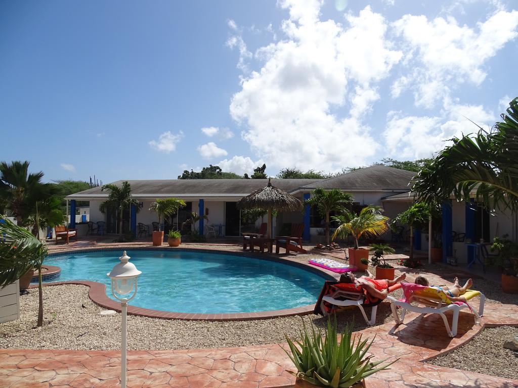 Hacienda Wayaca Apartments Oranjestad Esterno foto