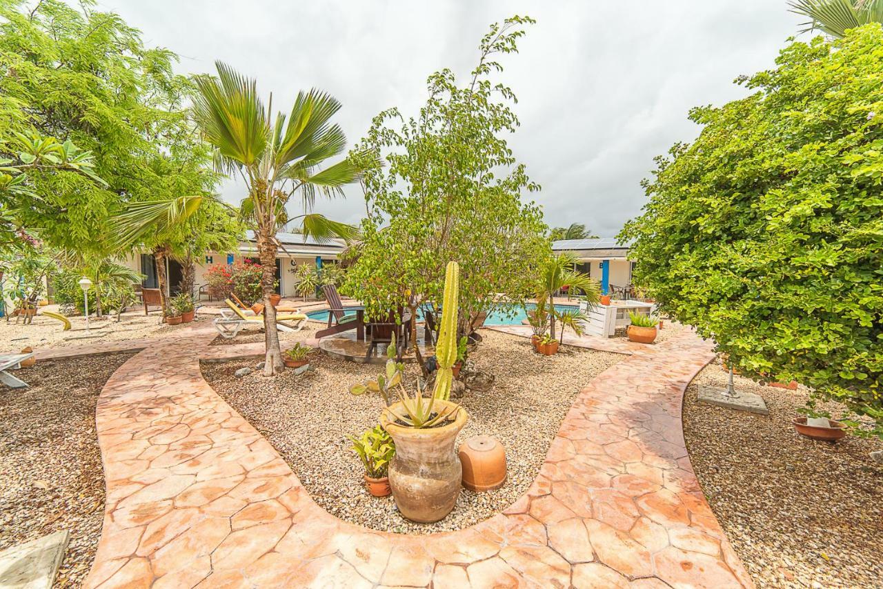 Hacienda Wayaca Apartments Oranjestad Esterno foto
